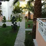 アパート Meandros Village ヴラスナ