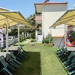 Meandros Village ヴラスナ