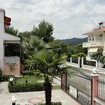 Meandros Village アパート ヴラスナ