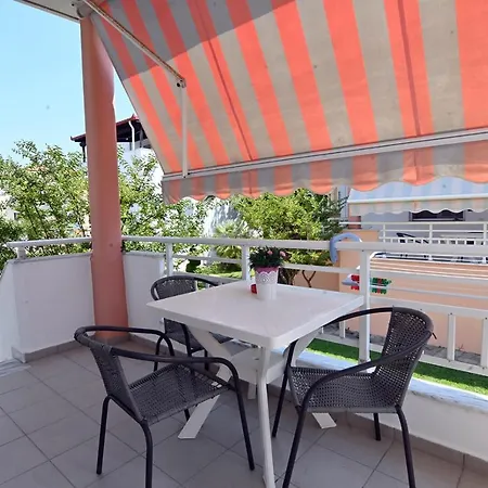 Meandros Village Vrasná